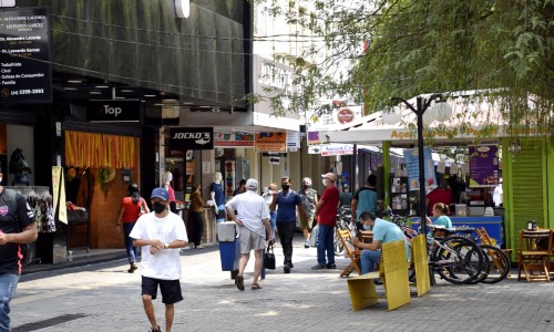 Resende realiza 'Mega Domingo de Compras' neste domingo, 12